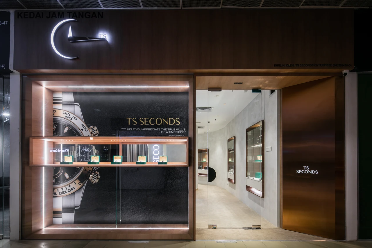 TS Seconds: Storefront