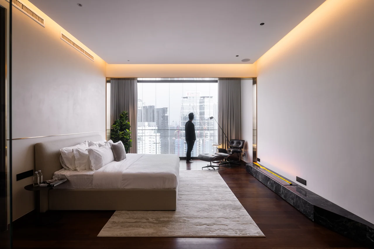 The Manor KLCC: Bedroom / daylight